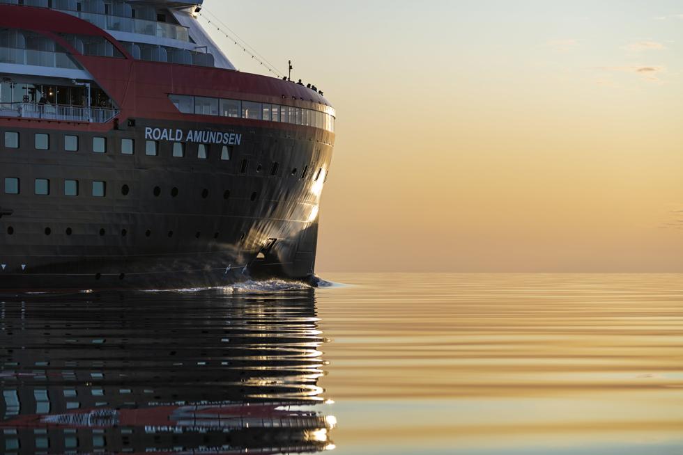 Ms Roald Amundsen Canada Hgr